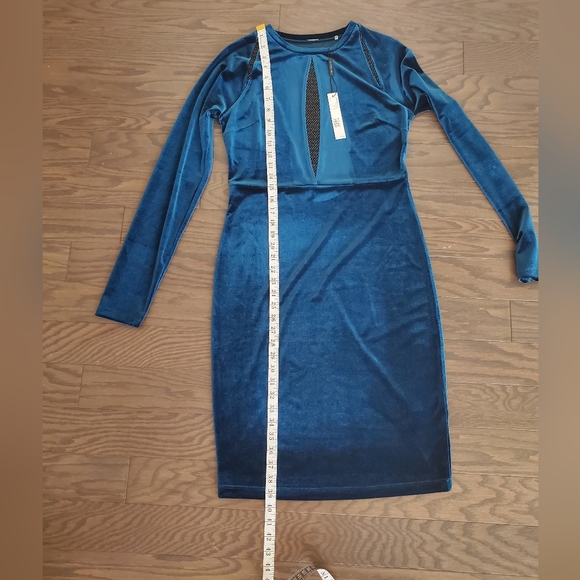 ELLIE TAHARI Velvet Dress - SMALL - Picture 11 of 12